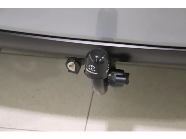 Toyota Yaris 1.5 Hybrid Bi-Tone, 2018 Hybride Benzine 7