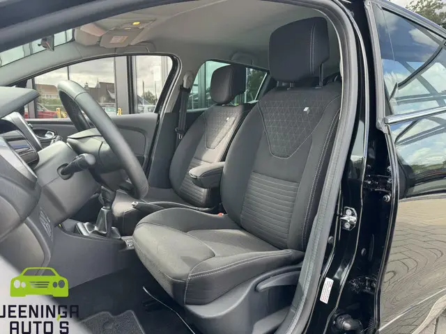Renault Clio 0.9 TCe Limited 2018 Benzine 4