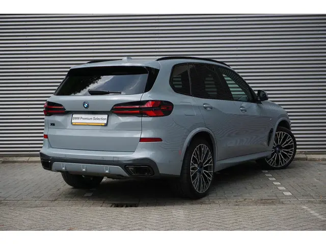 BMW X5 xDrive50e 2023 Hybride Benzine 2