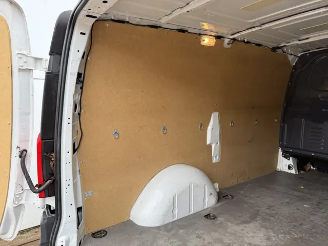 Mercedes-Benz eVito 112 66kWh 2022 Elektrisch 15