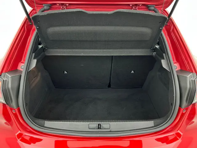 Peugeot 208 1.2 PureTech Active Pack 2022 Benzine 7