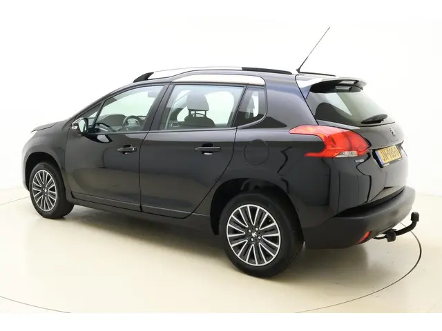 Peugeot 2008 1.2 PureTech 82pk Blue Lion 2016 Benzine 4