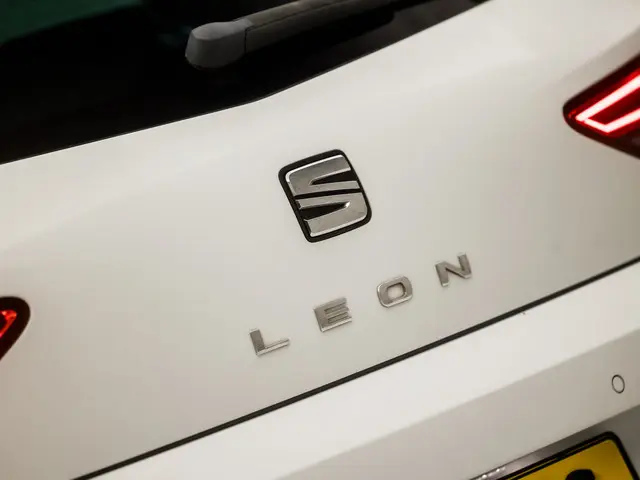 SEAT Leon 1.0 TSI Intense Sport 2018 Benzine 33