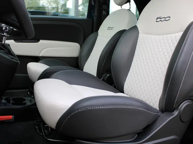 Fiat 500 1.0 Hybrid Dolcevita 2022 Benzine 14