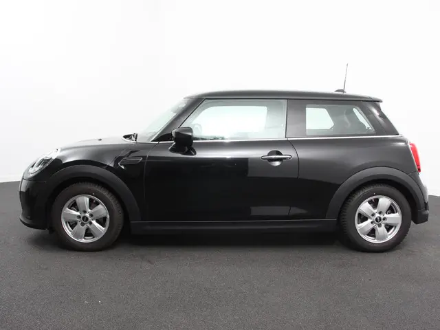 MINI Cooper Mini 1.5 Essential Trim 2022 Benzine 7
