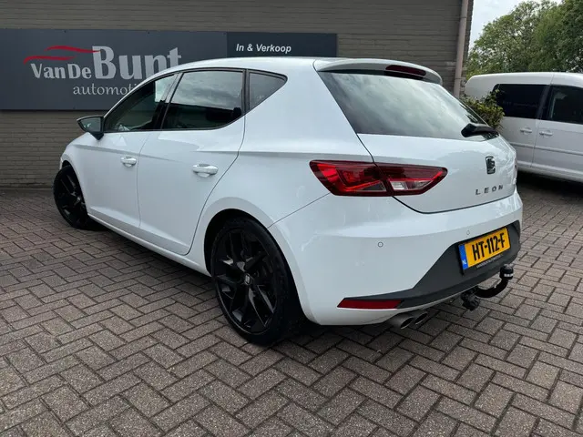 SEAT Leon 1.4 TSI FR -DSG-ORG. NL- 2016 Benzine 3