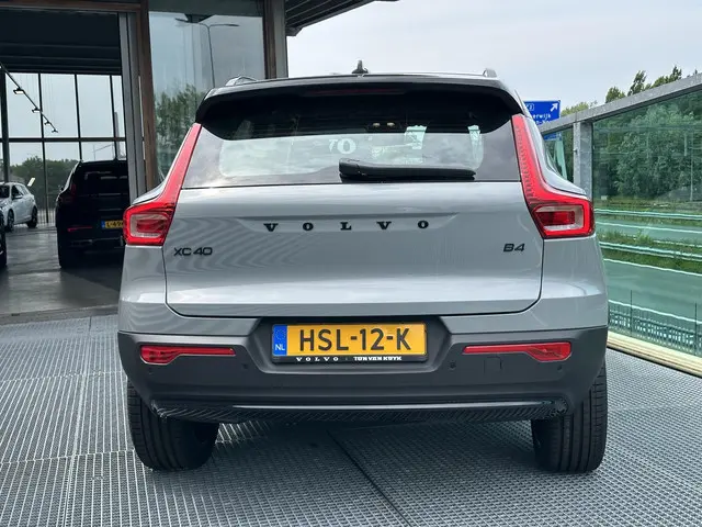Volvo XC40 2.0 B4 Plus Black Edition 2025 Benzine 8