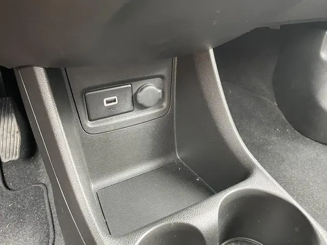 Opel KARL 1.0 Rocks Online Edition 2019 Benzine 22