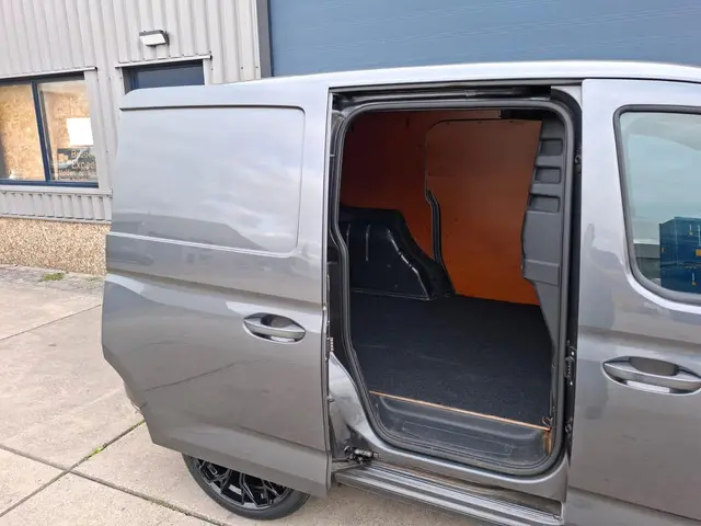 Volkswagen Caddy Cargo 2.0 TDI Style 2021 Diesel 35