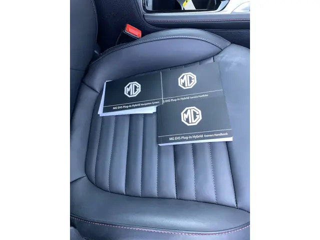 MG EHS 1.5 TGDI Luxury 2022 Hybride Benzine 42