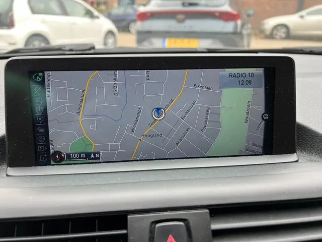 BMW 1 Serie 118i High Executive M-Pakket 2014 Benzine 16