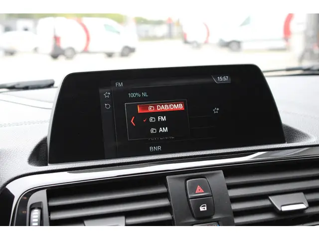 BMW 1 Serie 118i M Sport 2018 Benzine 19