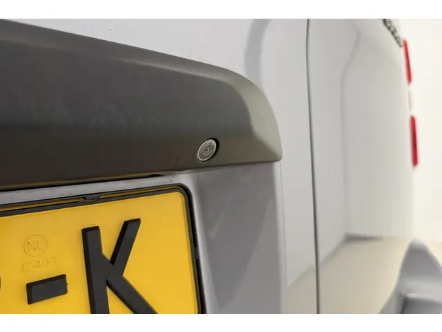 Peugeot Expert 2.0 BlueHDI Asphalt 2020 Diesel 23