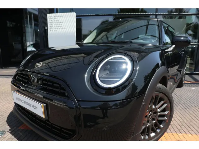 MINI 3-Deurs Cooper C 2024 Benzine 5