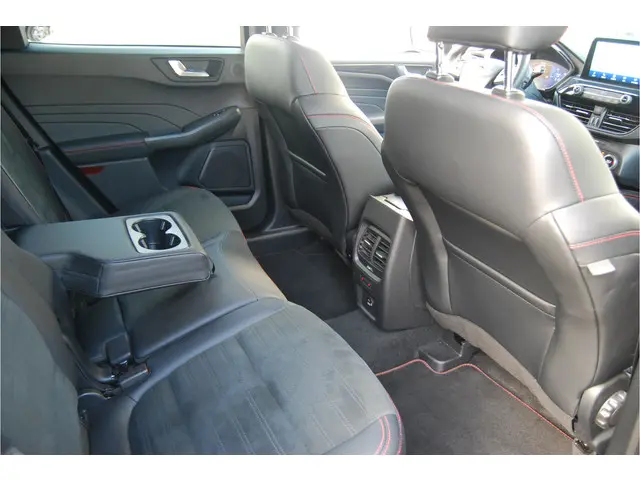 Ford Kuga 2.5 PHEV ST-Line X 225pk 2022 Hybride Benzine 41