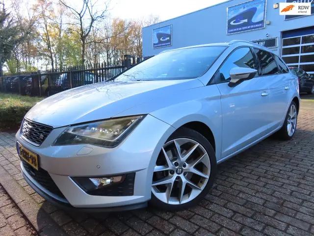 SEAT Leon ST 1.8 TSI FR Business AUTOMAAT 2014 Benzine