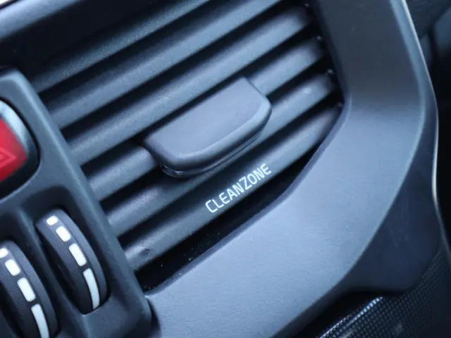 Volvo V40 Cross Country T3 Polar+ Luxury 2019 Benzine 43