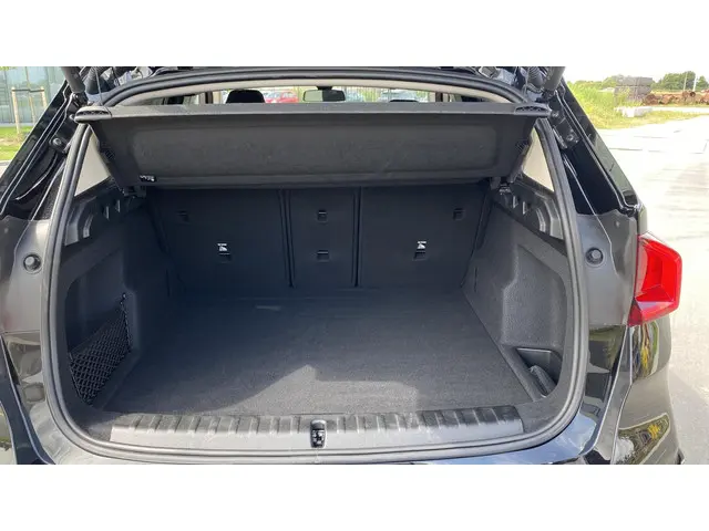 BMW X1 sDrive18i 2023 Benzine 8
