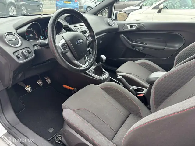 Ford Fiesta 1.0 EcoBoost ST Line 2016 Benzine 13