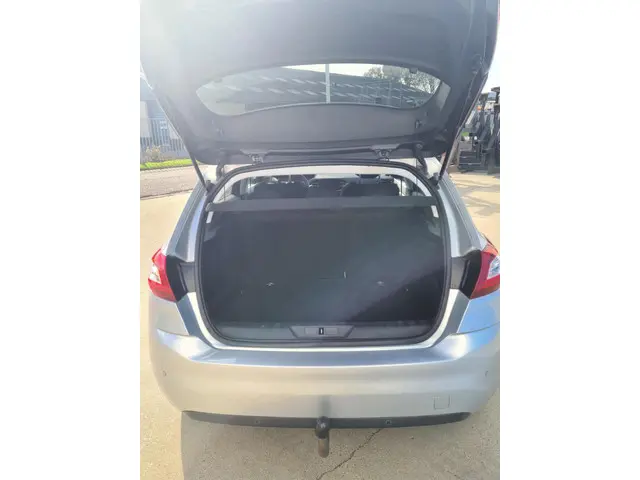 Peugeot 308 1.2 PureTech Style 2016 Benzine 4