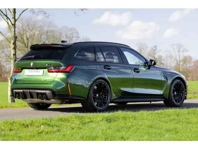 BMW M3 3-serie Touring xDrive Competition 2024 Benzine 23