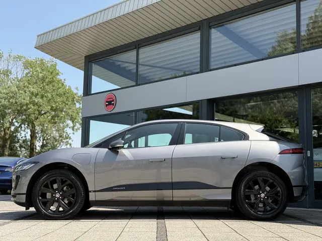 Jaguar I-PACE EV320 S Aut. Bus Pack 90kWh 2020 Elektrisch 3