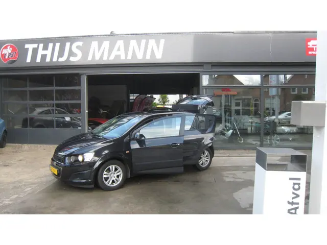 Chevrolet Aveo 1.2 LT 2012 Benzine 4