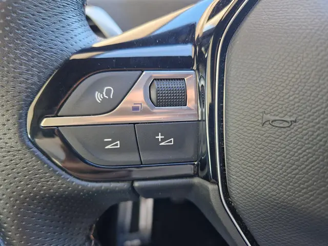 Peugeot 3008 1.2T 130pk GT 2024 Benzine 13