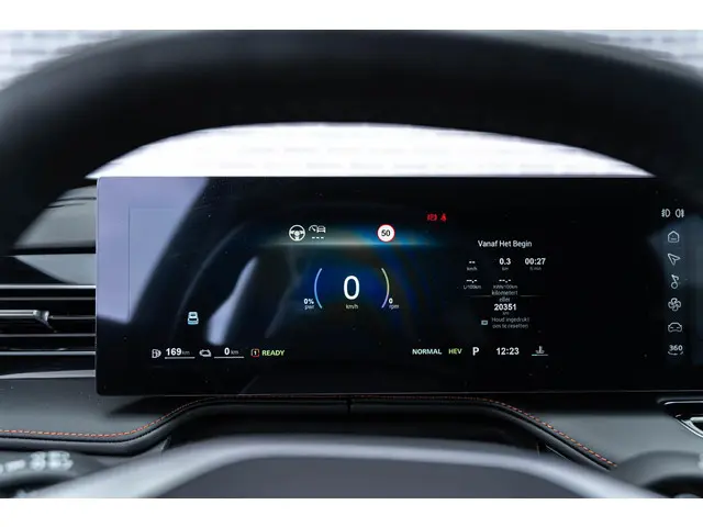 MG HS Plug-in Hybrid 1.5 Luxury 2024 Hybride Benzine 14