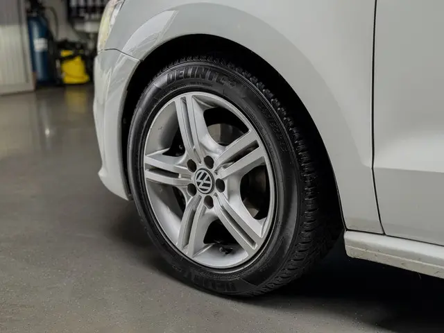 Volkswagen Polo 1.0 Comfortline 2014 Benzine 10