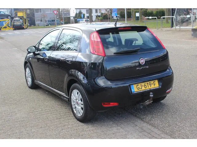 Fiat Punto Evo 1.3 M-Jet Lounge 2015 Diesel 11