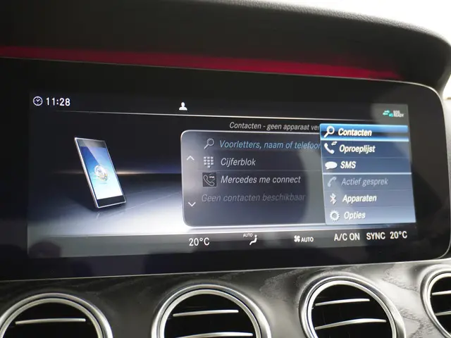 Mercedes-Benz E-Klasse 200 Sport Edition 2019 Benzine 33