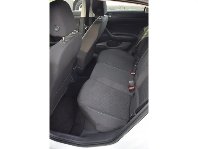 Volkswagen Polo 1.0 TSI Comfortline 2020 Benzine 28