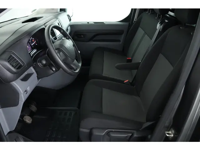 Peugeot Expert 2.0 BlueHDI 145 Standard 2023 Diesel 3