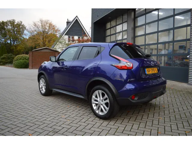 Nissan Juke 1.6 Acenta automaat 2017 Benzine 8