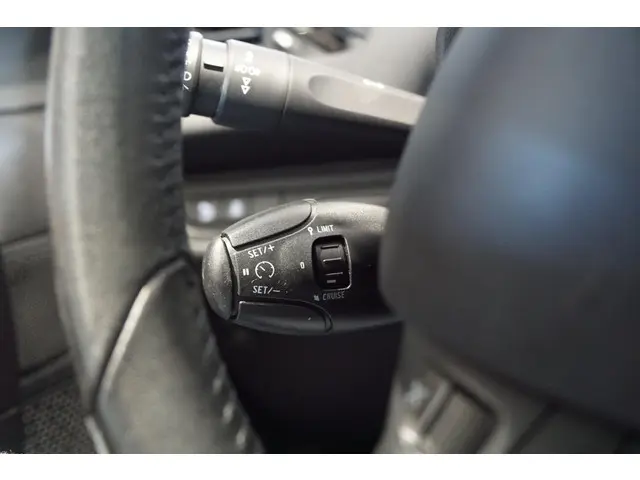 Peugeot 208 1.2 PureTech Allure 2017 Benzine 18