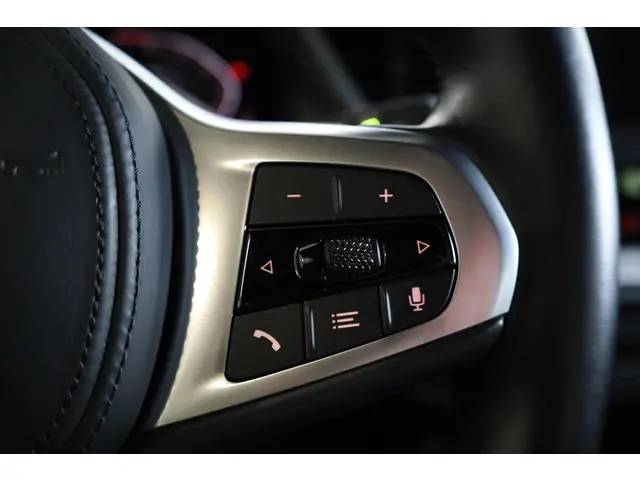 BMW 1 Serie 5-deurs 118i 2022 Benzine 23