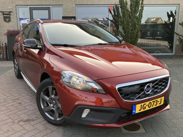 Volvo V40 3