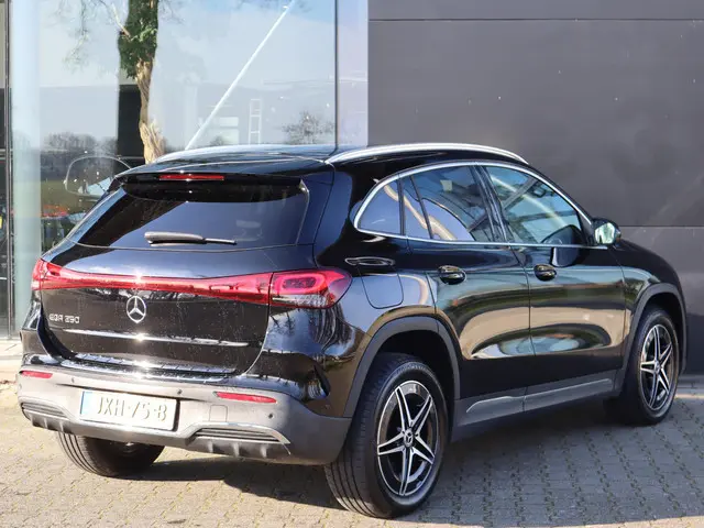 Mercedes-Benz EQA 250 AMG line 2021 Elektrisch 2