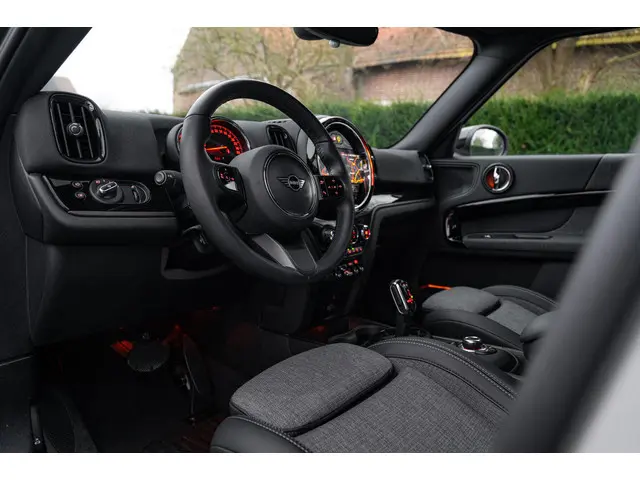 MINI Countryman Mini Cooper ALL4 2022 Benzine 4