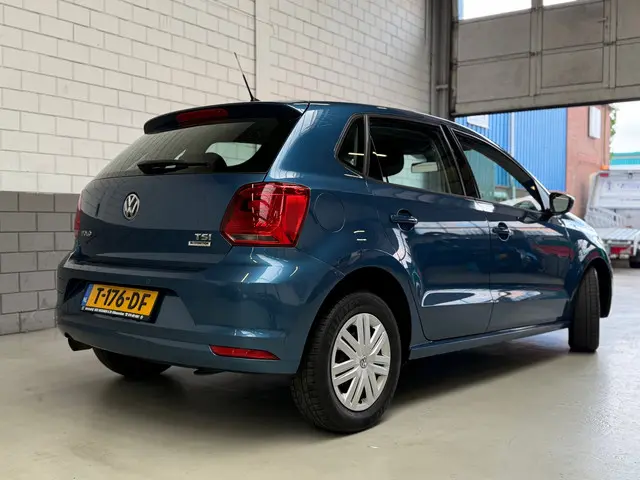 Volkswagen Polo 1.2 TSI Comfortline Automaat 2016 Benzine 2