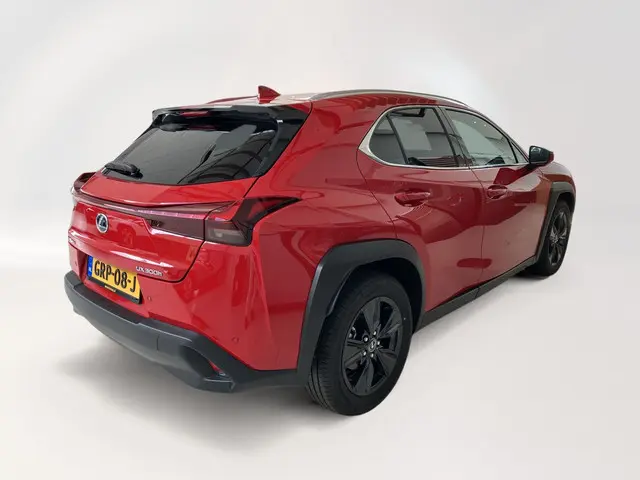 Lexus UX 300h Urban Line 2024 Hybride Benzine 15