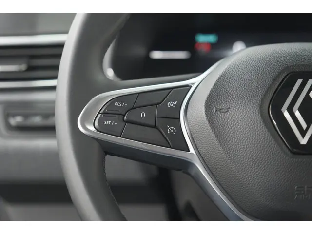 Renault Clio TCe 90 GPF Evolution 2024 Benzine 28