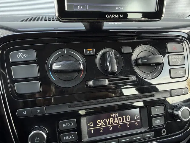 Volkswagen up! 1.0 move up! BlueMotion 2013 Benzine 18