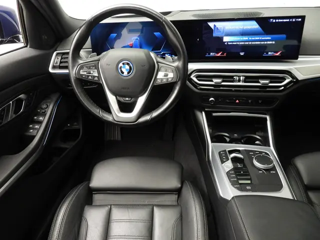 BMW 3 Serie Touring 320e 2023 Hybride Benzine 10