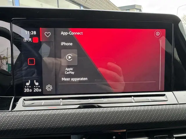 Volkswagen Golf 1.5 eTSI R-Line 2022 Benzine 27