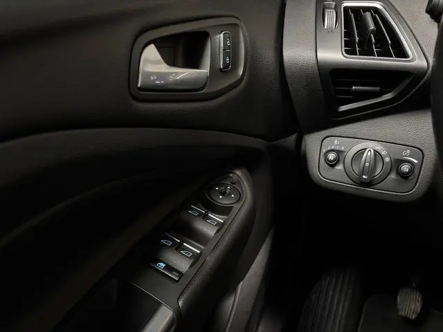 Ford Kuga 1.5 Titanium 2016 Benzine 15