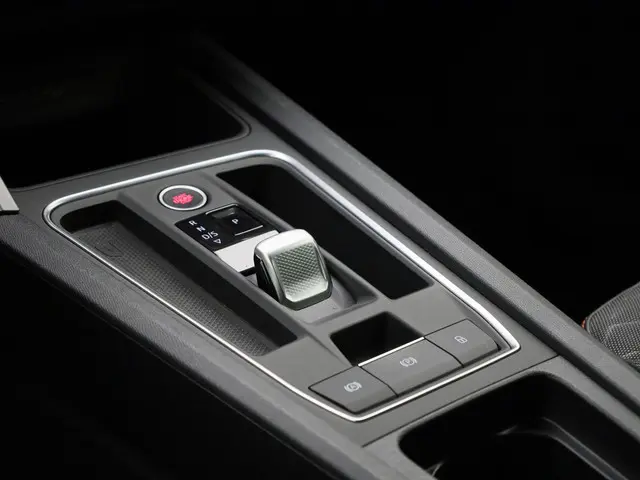 SEAT Leon Sportstourer 1.5eTSI/150PK FR DSG 2024 Benzine 41