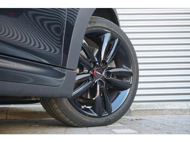MINI 3-Deurs Cooper 2023 Benzine 22