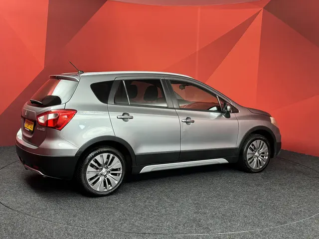 Suzuki S-Cross S-Cross SX4 1.6 Exclusive 2014 Benzine 21